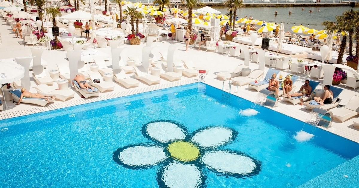 Family Apartments Aquamarine Of Arcadia โอเดสซา ภายนอก รูปภาพ